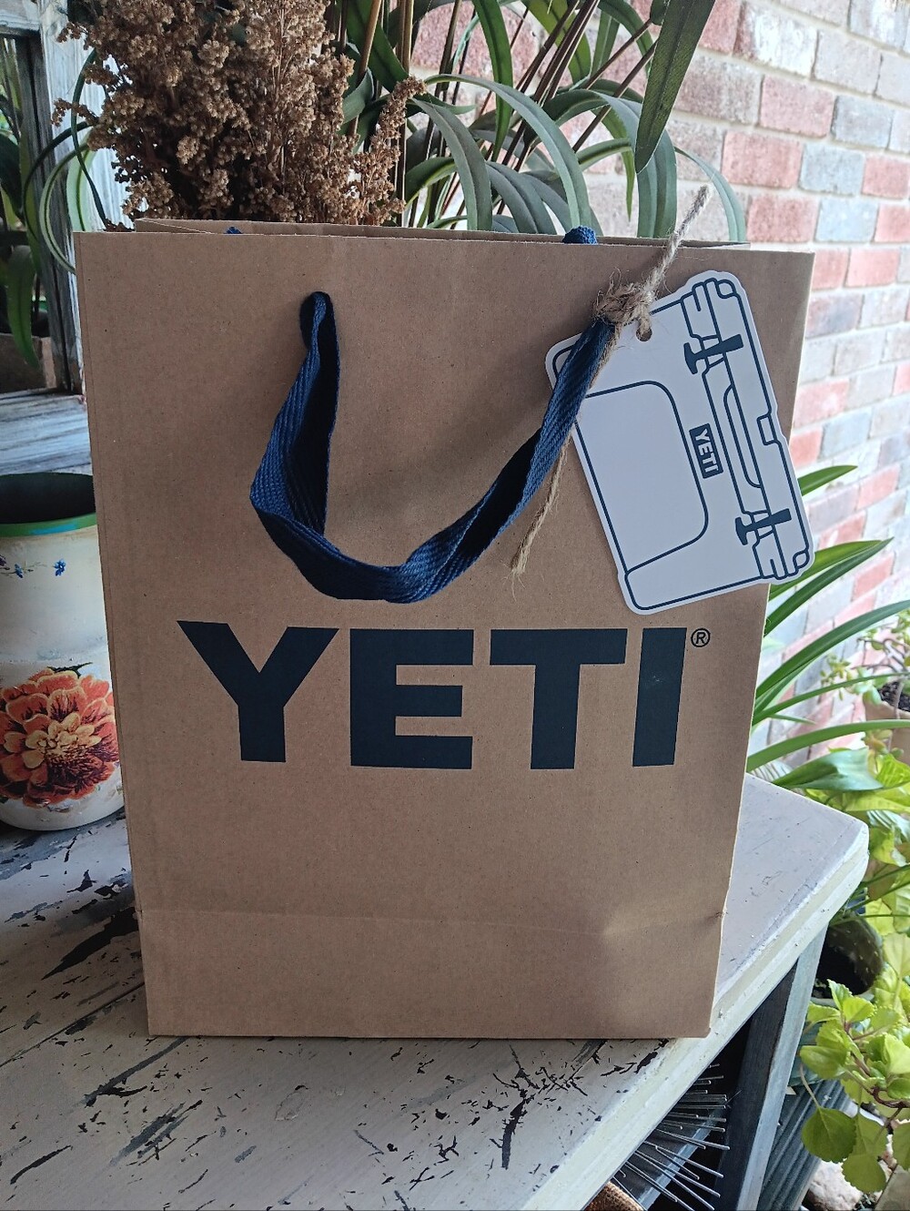 YETI Brown Shopping Bag Plus Gift Tag New Condition